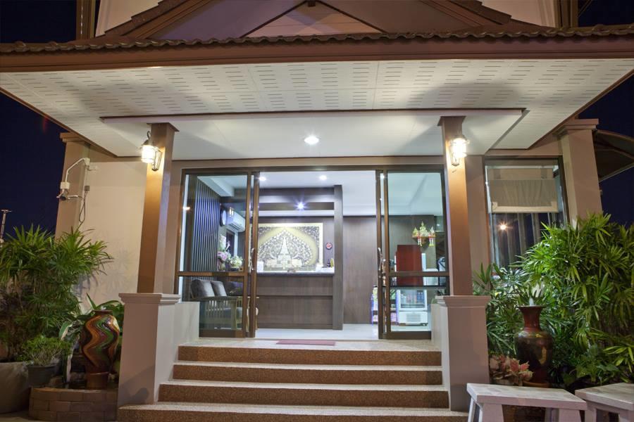 Metha Palace محافظة ساكون ناخون المظهر الخارجي الصورة